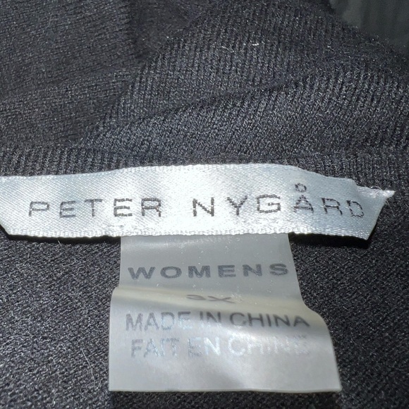 Peter Nygard Keyhole Sweater - Picture 7 of 10